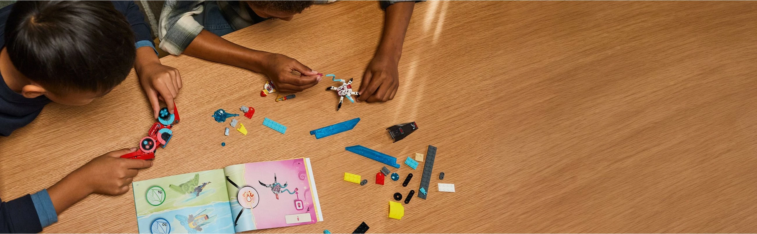 Gradbeni set DREAMZzz Cooper's Gaming Controller Jet LEGO 71489, 266 delov, večbarven