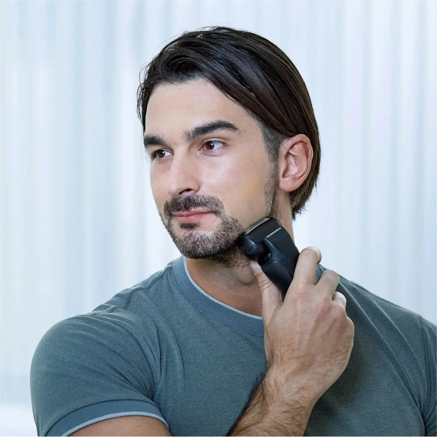 Brezžični brivnik Panasonic ES-RT37, črn