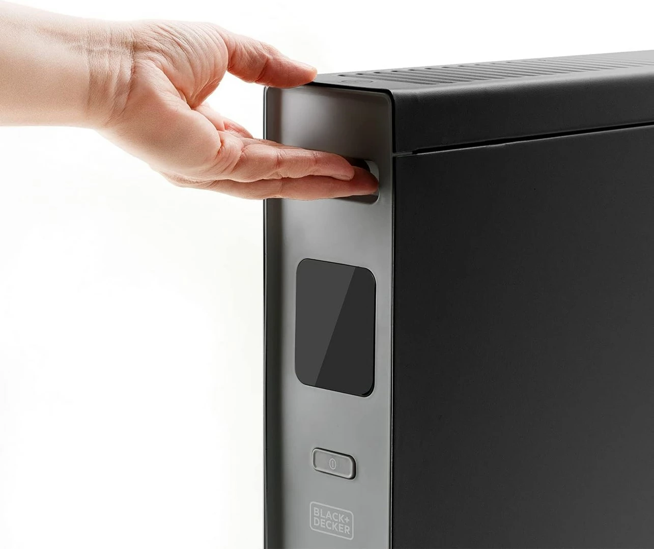 Konvektor Black+Decker BXCSH2001E, črn