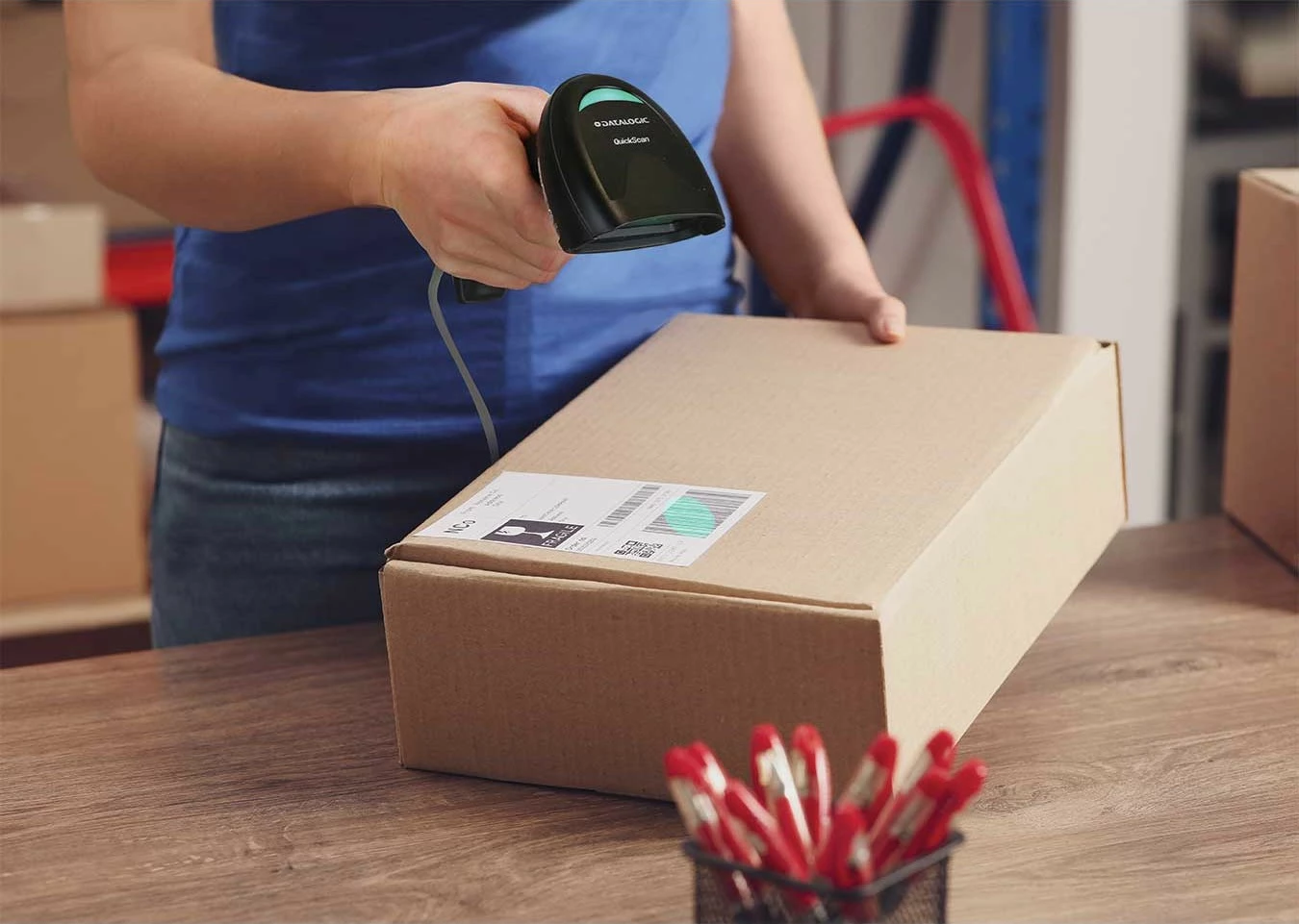 1D bralnik črtnih kod Datalogic QD2220-BKK1, LED, z napeljavo, črn